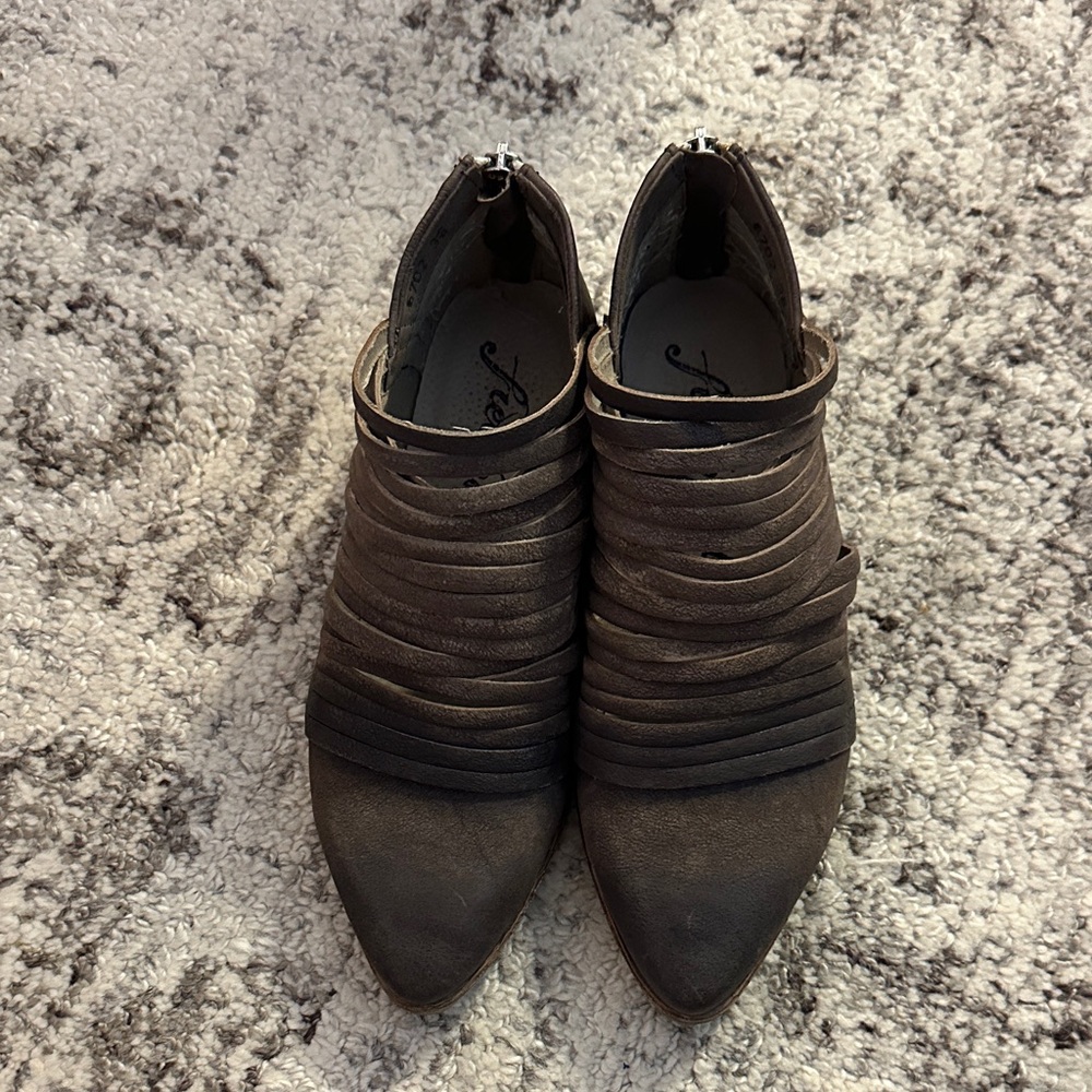 Free People lost valley ankle boot grey size 36